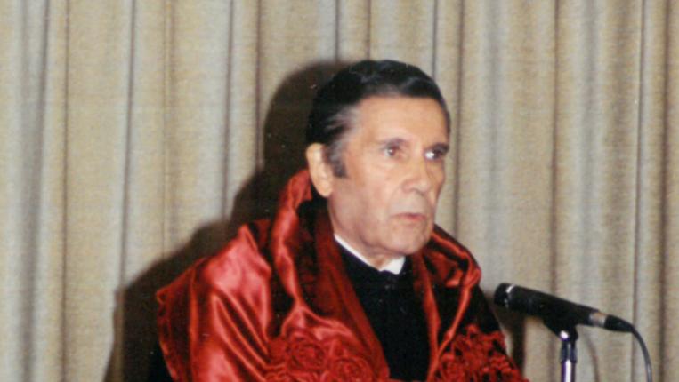 Mário Júlio de Almeida Costa